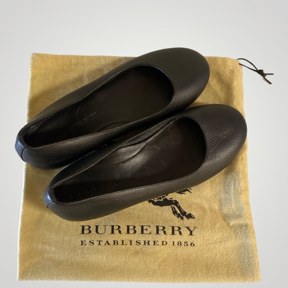 Authentic Burberry Ballerina Flat Leather Shoe